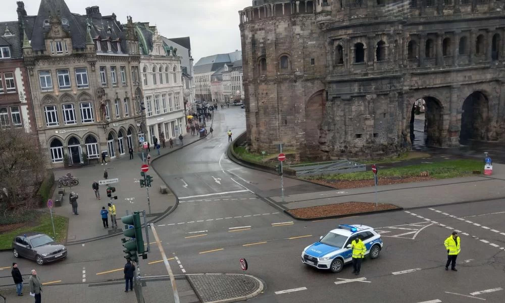 Επίθεση με αυτοκίνητο στη Γερμανία: Βίντεο με τη σύλληψη του οδηγού